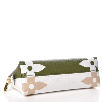 Louis Vuitton Monogram Giant Cosmetic Pouch Kaki 4 of 9