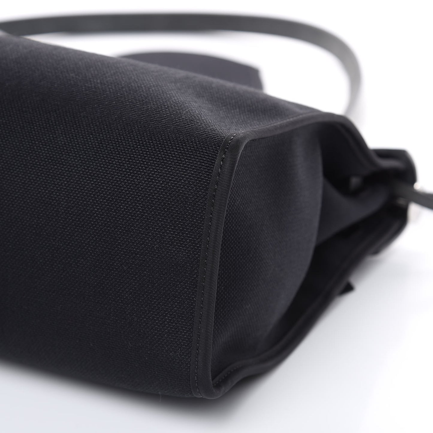 Military Toile Vache Hunter Herbag Zip PM 31 Black