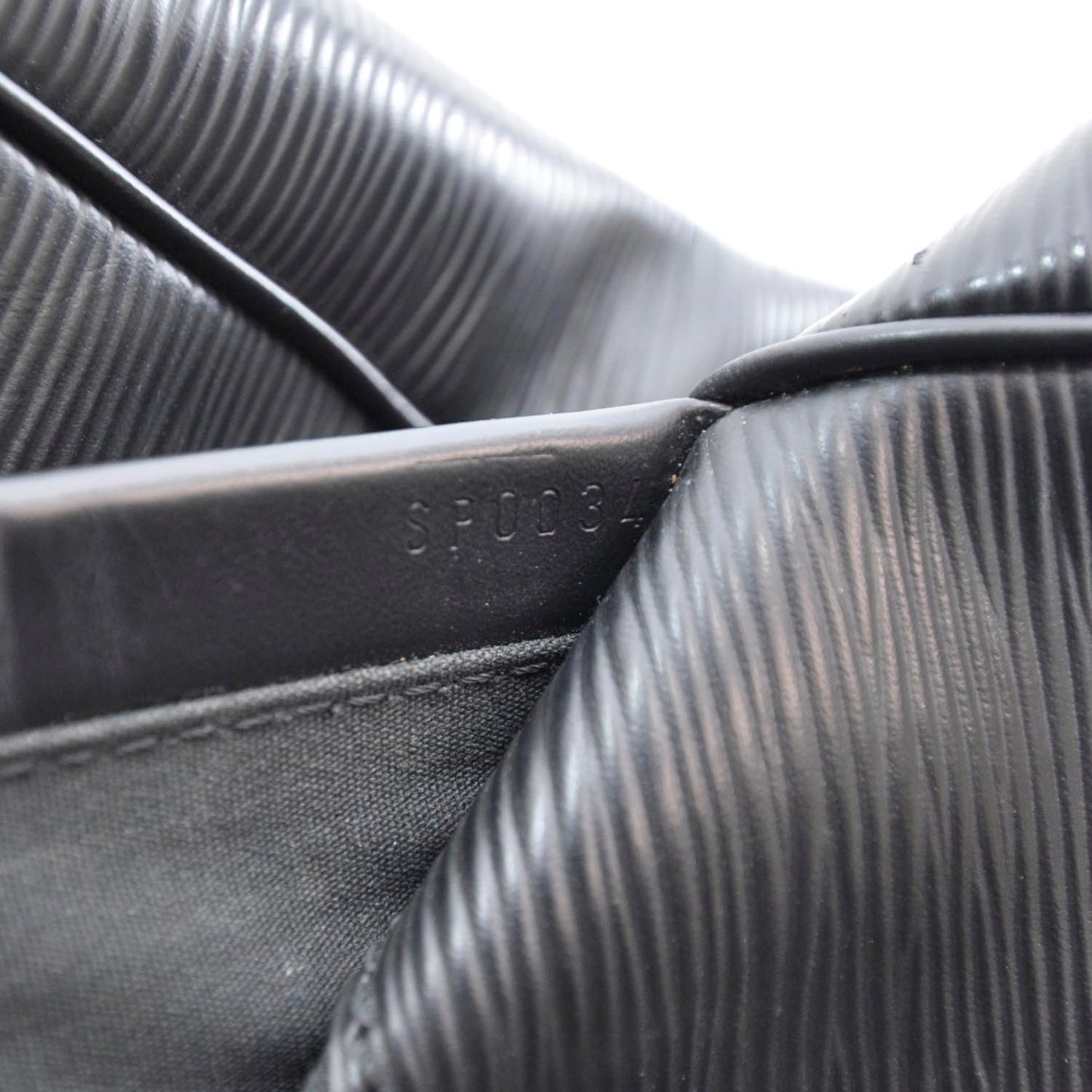 Epi Salabha Black Bag