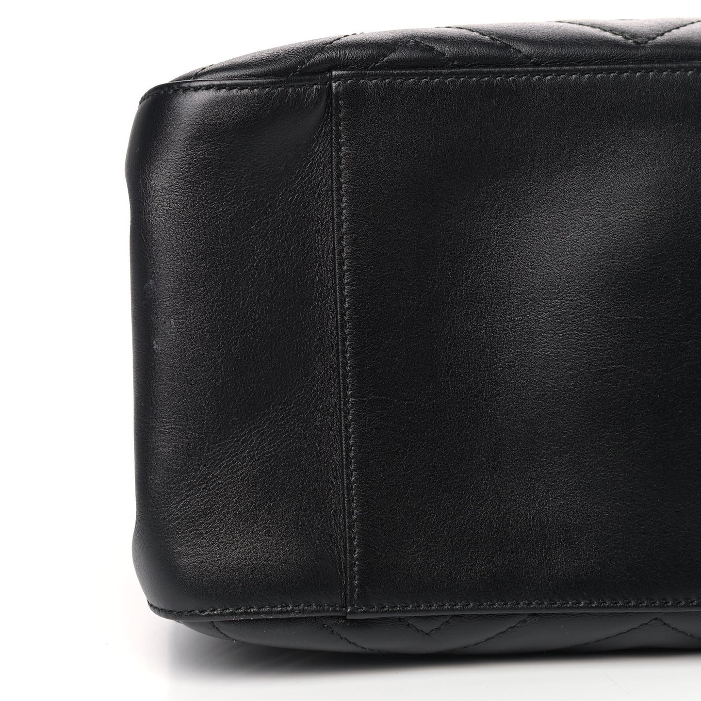 Calfskin Matelasse Medium GG Marmont Shoulder Tote Bag Black
