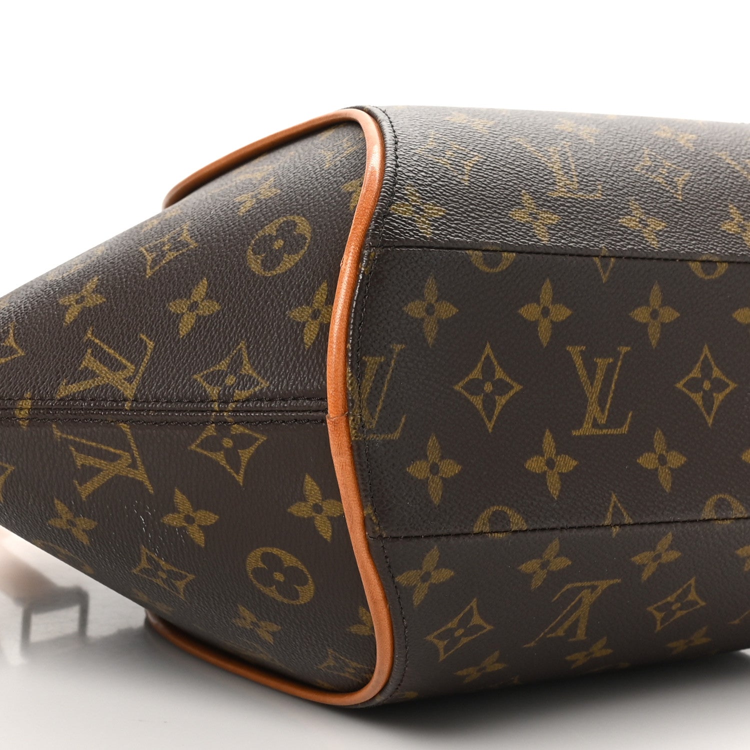 Louis Vuitton Monogram Ellipse MM 8 of 9