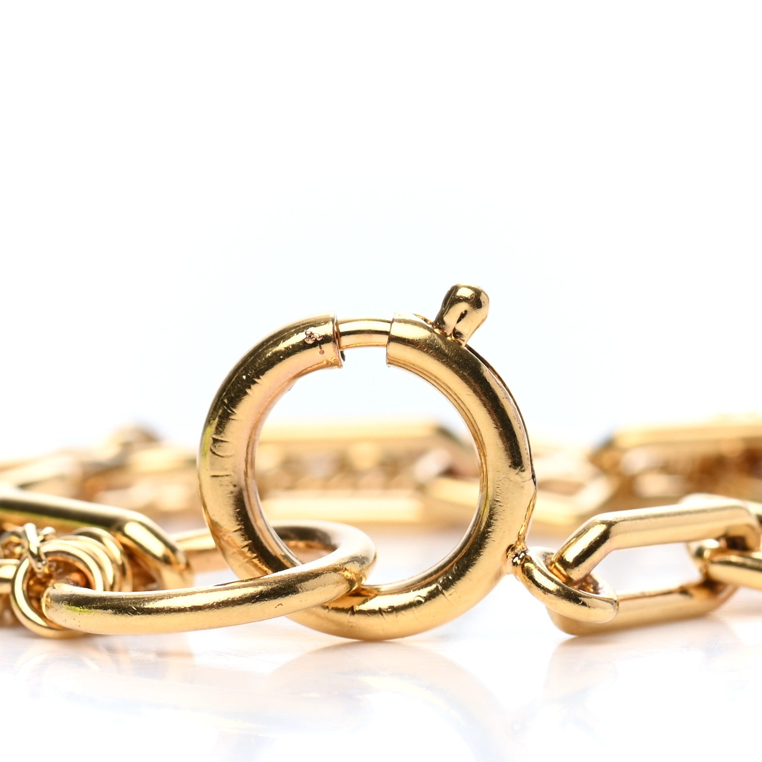 Louis Vuitton Vegas Chain Bracelet Gold 3 of 3