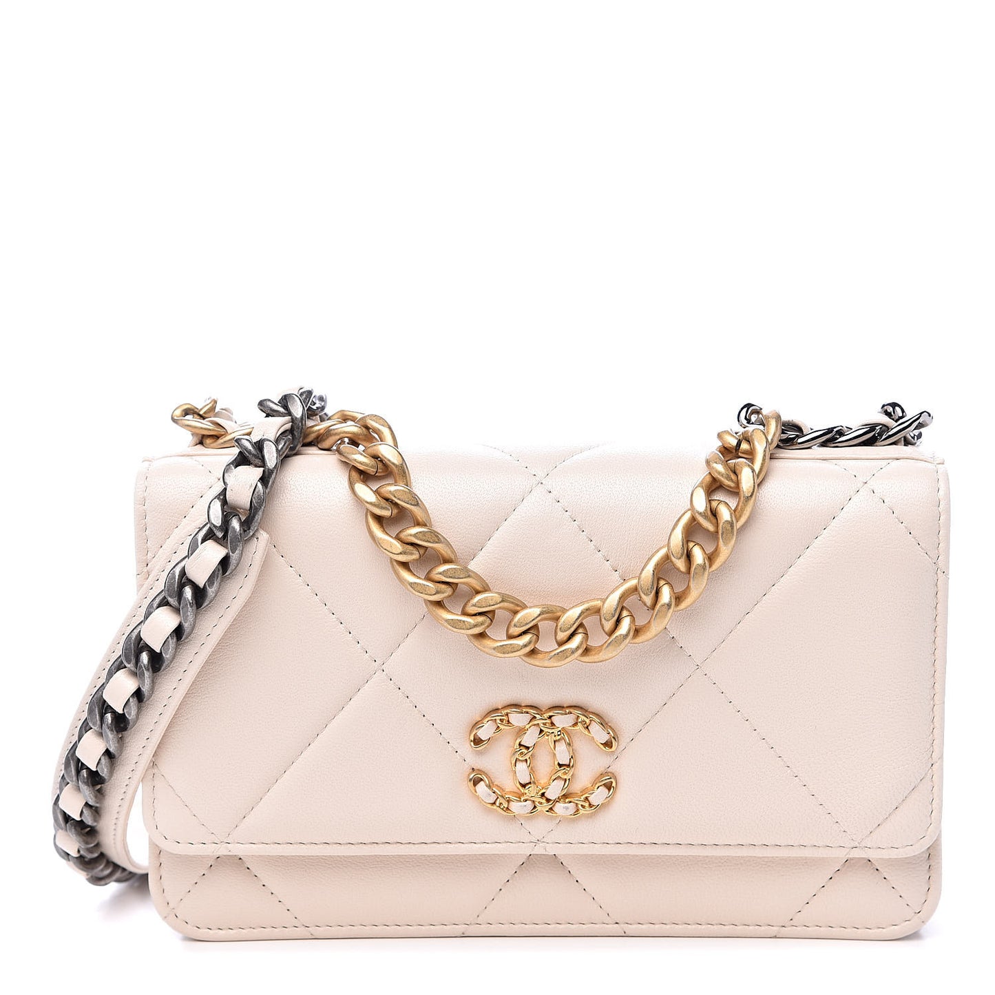 Goatskin Quilted 19 Wallet On Chain WOC Light Beige