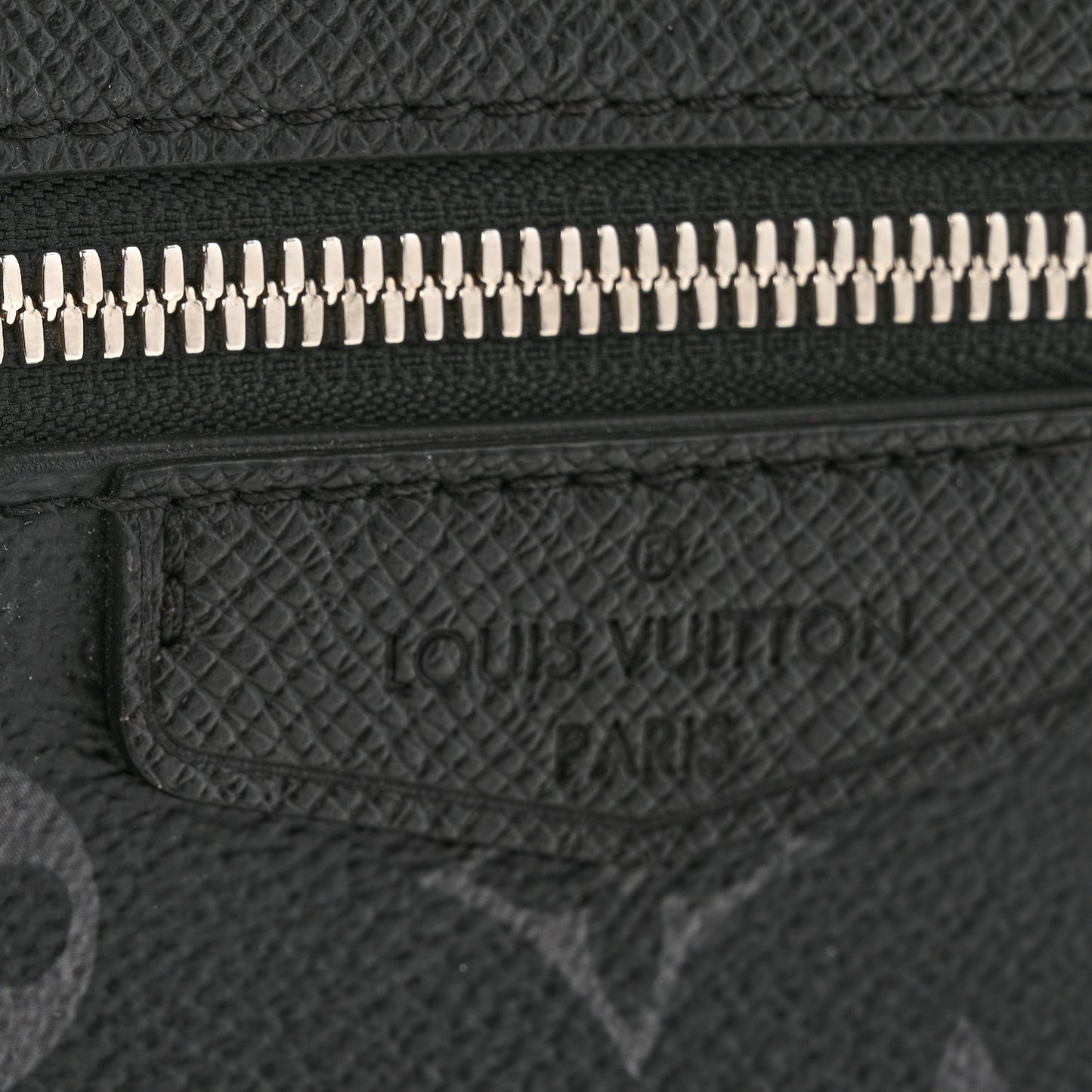 Taiga Monogram Eclipse Outdoor Messenger Black