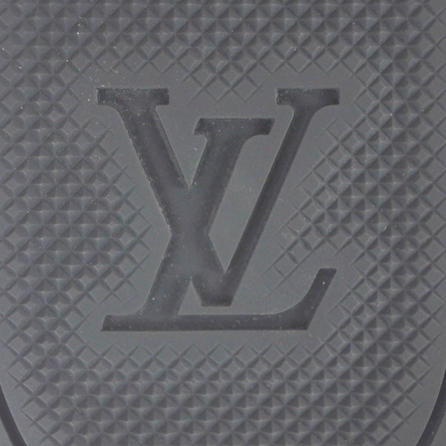 Louis Vuitton Leather Perforated Acapulco Sneakers 9 7 of 7