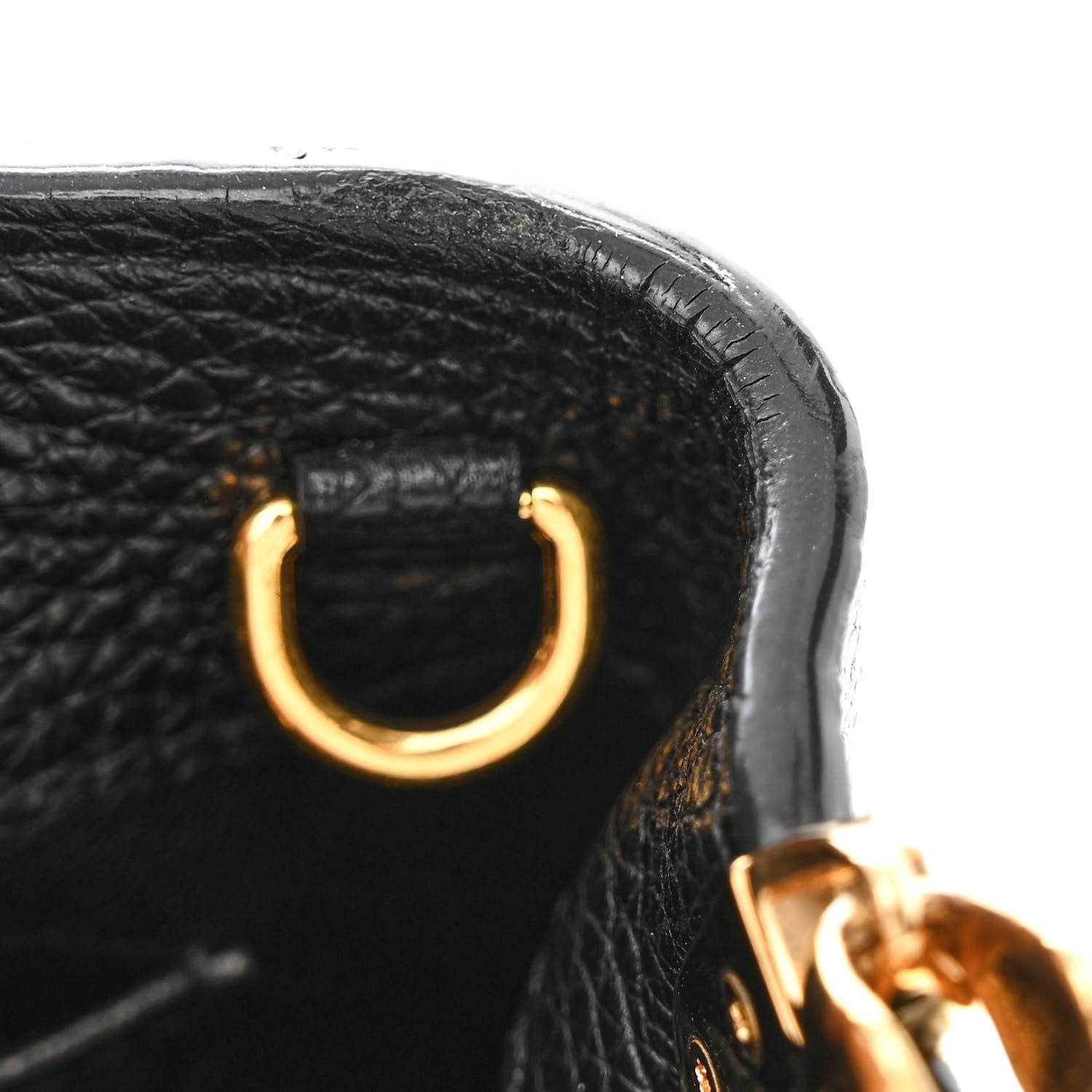 Louis Vuitton Taurillon Mini Chain Capucines Black 1402799