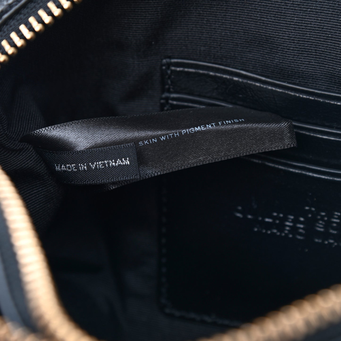 Natural Grain Calfskin Quilted The Softshot 21 Bag Black