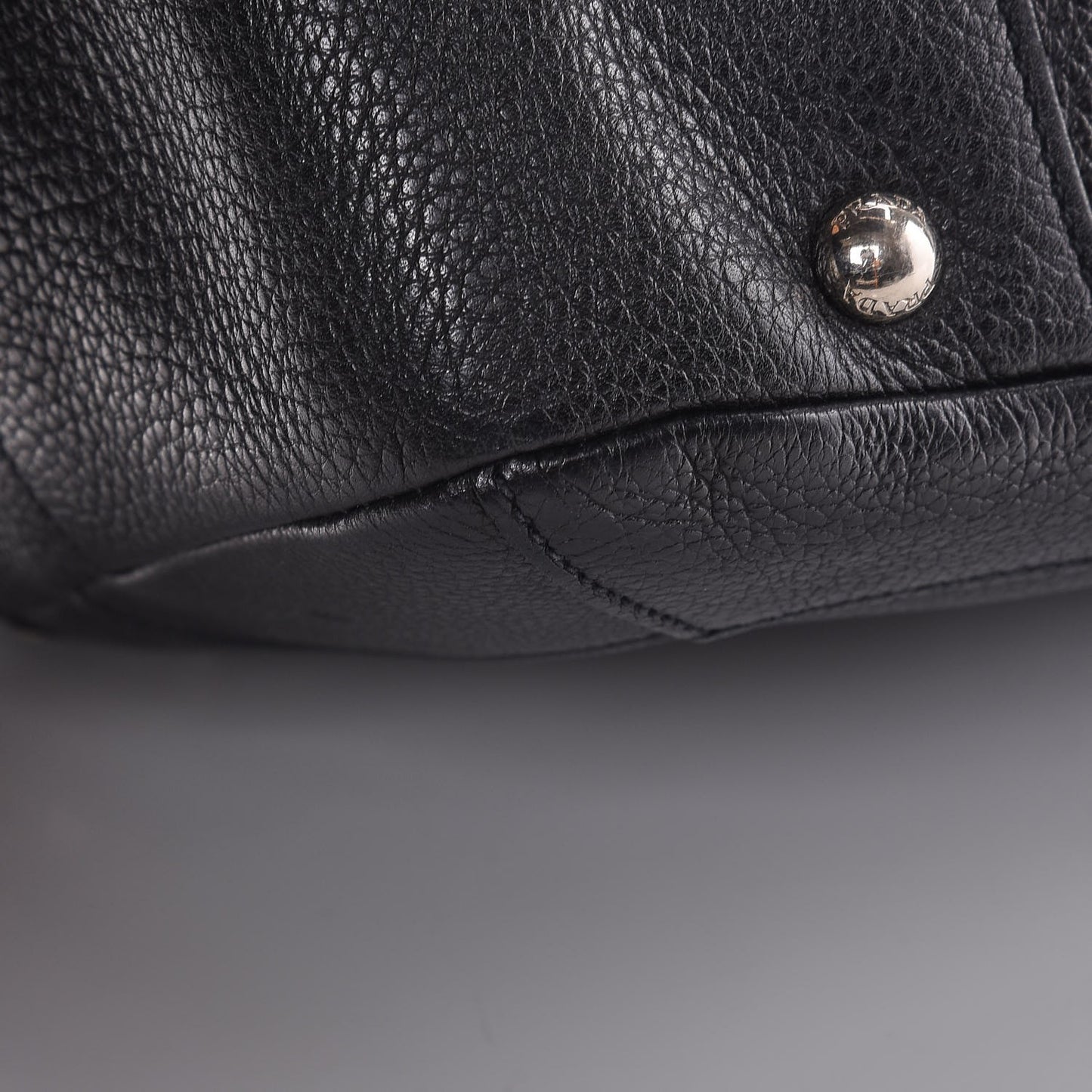 Vitello Daino Shoulder Bag Black