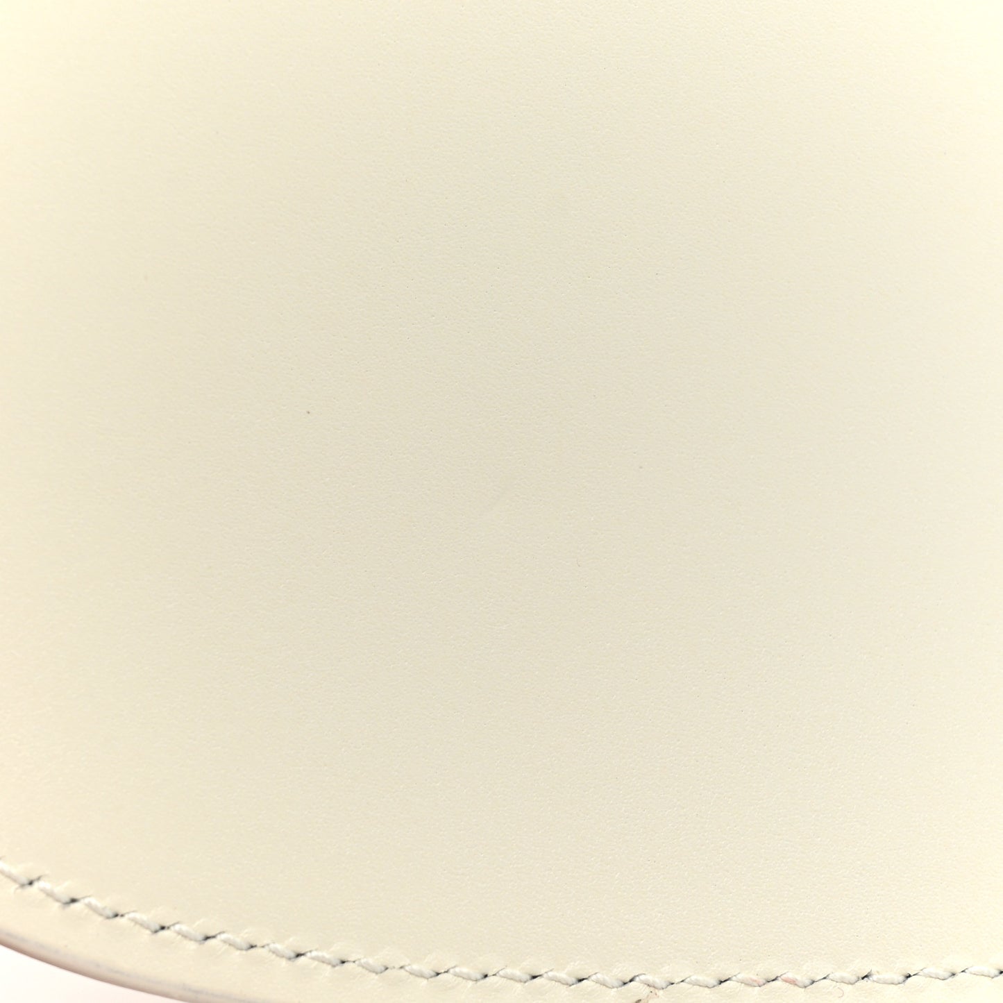 Box Calfskin Medium Bobby Flap Latte