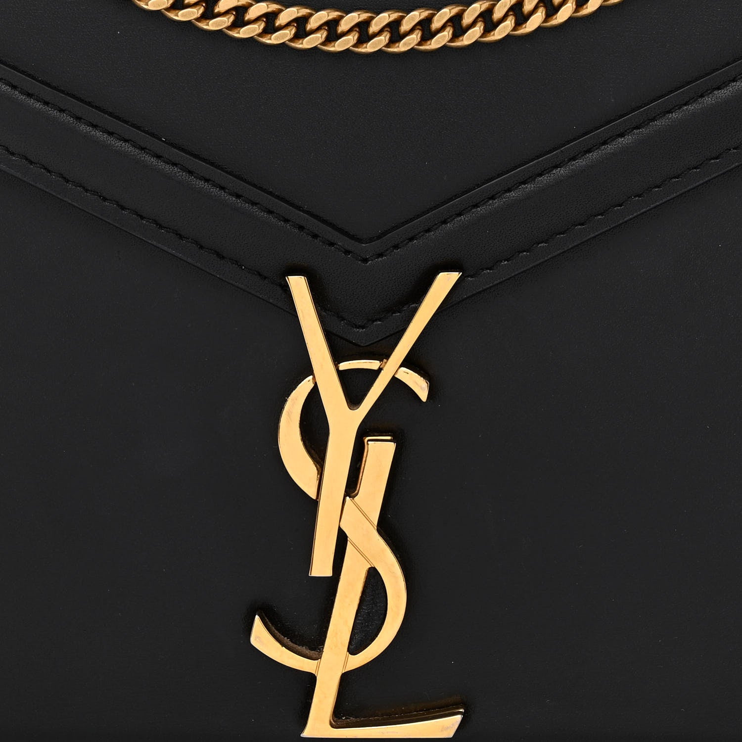 Saint Laurent Smooth Calfskin Monogram Cassandra Clasp Bag Black Rouge Legion 9 of 17