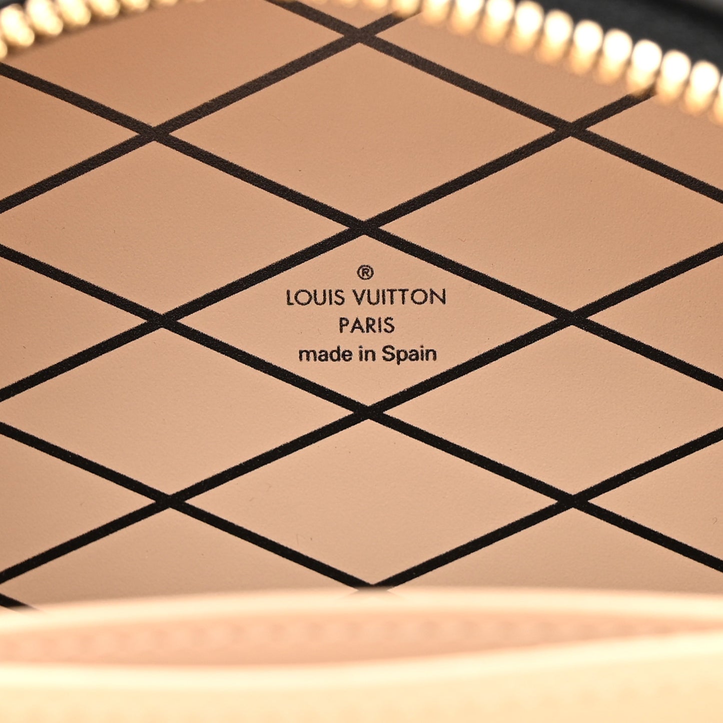 Reverse Monogram Mini Boite Chapeau