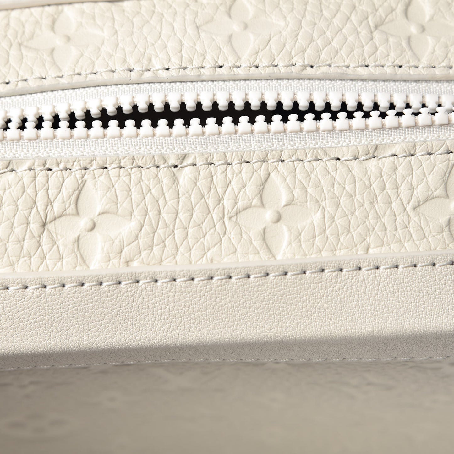 Taurillon Monogram Solar Ray Soft Trunk Powder White