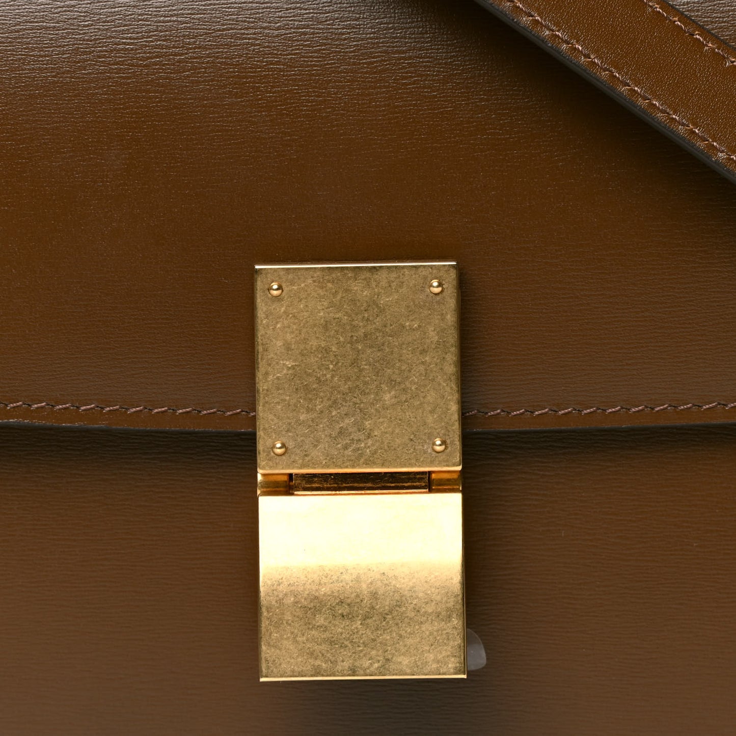 Box Calfskin Medium Classic Box Flap Bag Camel