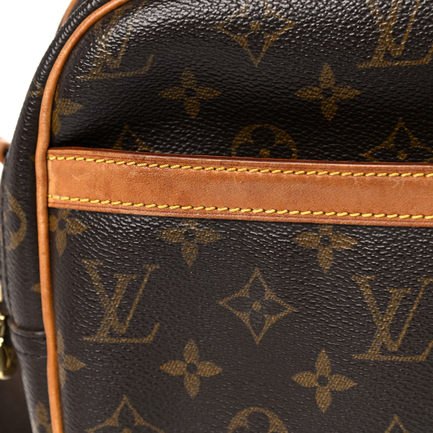 Louis Vuitton Monogram Reporter PM 21 of 28