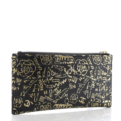 Chanel Calfskin Crocodile Embossed Graffiti 2.55 Cocodile Reissue Zip Pouch Black Gold 3 of 9