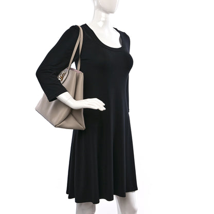Louis Vuitton Grained Calfskin Lockme Shopper Greige 2 of 11