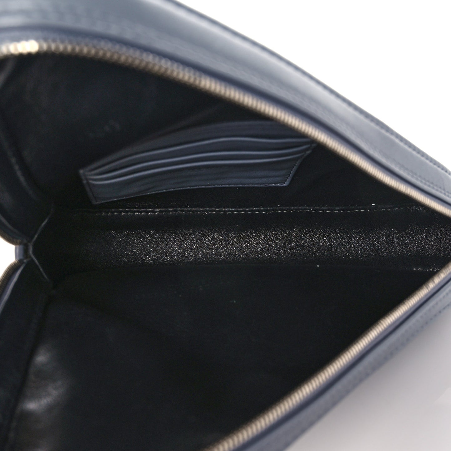 Calfskin M Triangle Pouch Pyrite