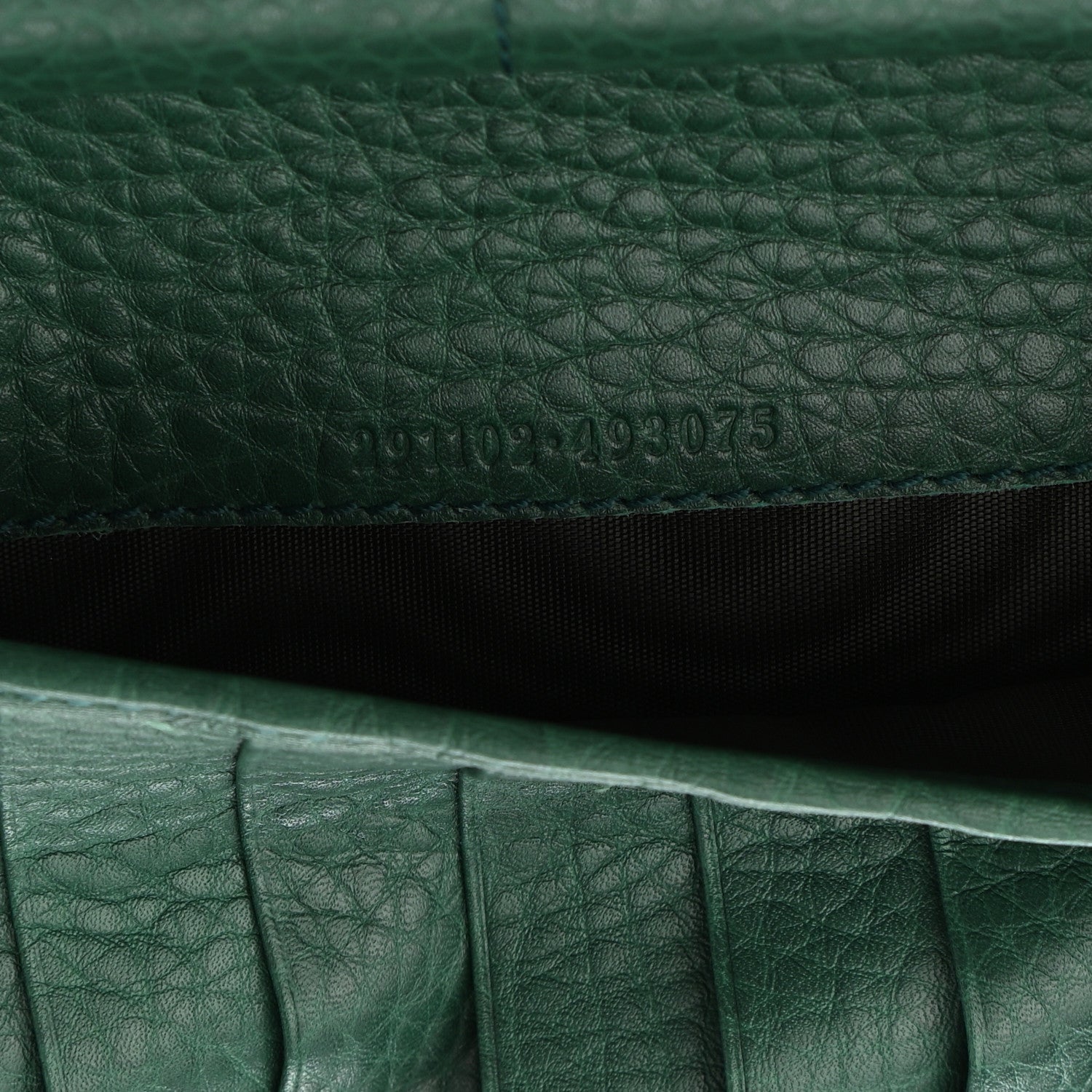 Gucci Pebbled Calfskin Soho Zip Around Wallet Green 8 of 9