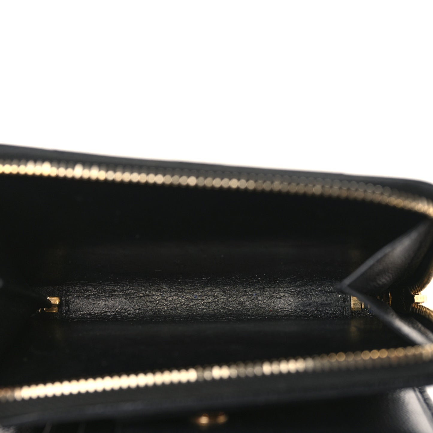 Grain De Poudre Matelasse Chevron Monogram Compact Zip Around Wallet Black