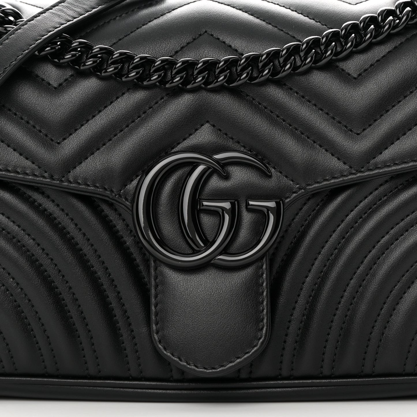 Calfskin Matelasse Monochrome Small GG Marmont Shoulder Bag Black