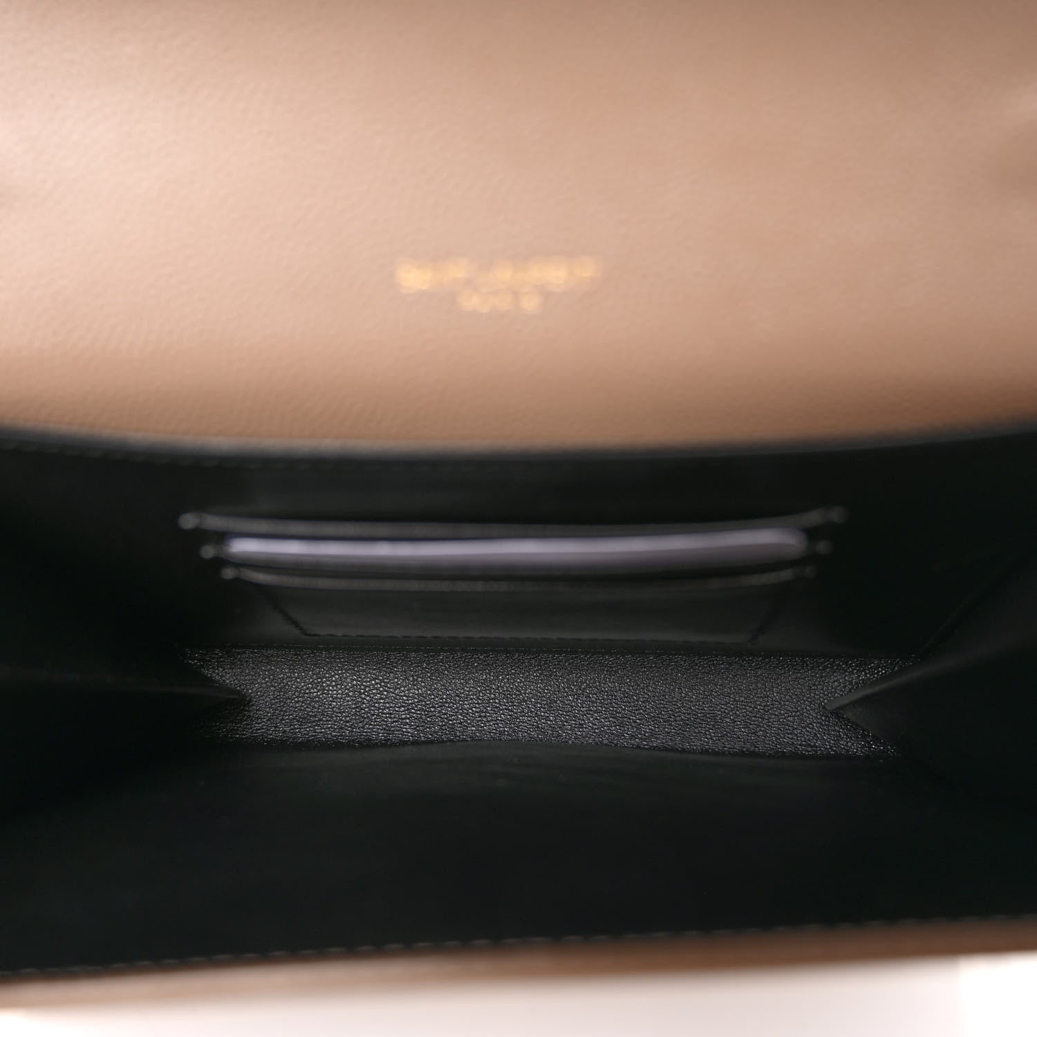 Saint Laurent Grain De Poudre Monogram Cassandra Clasp Bag Latte 5 of 10