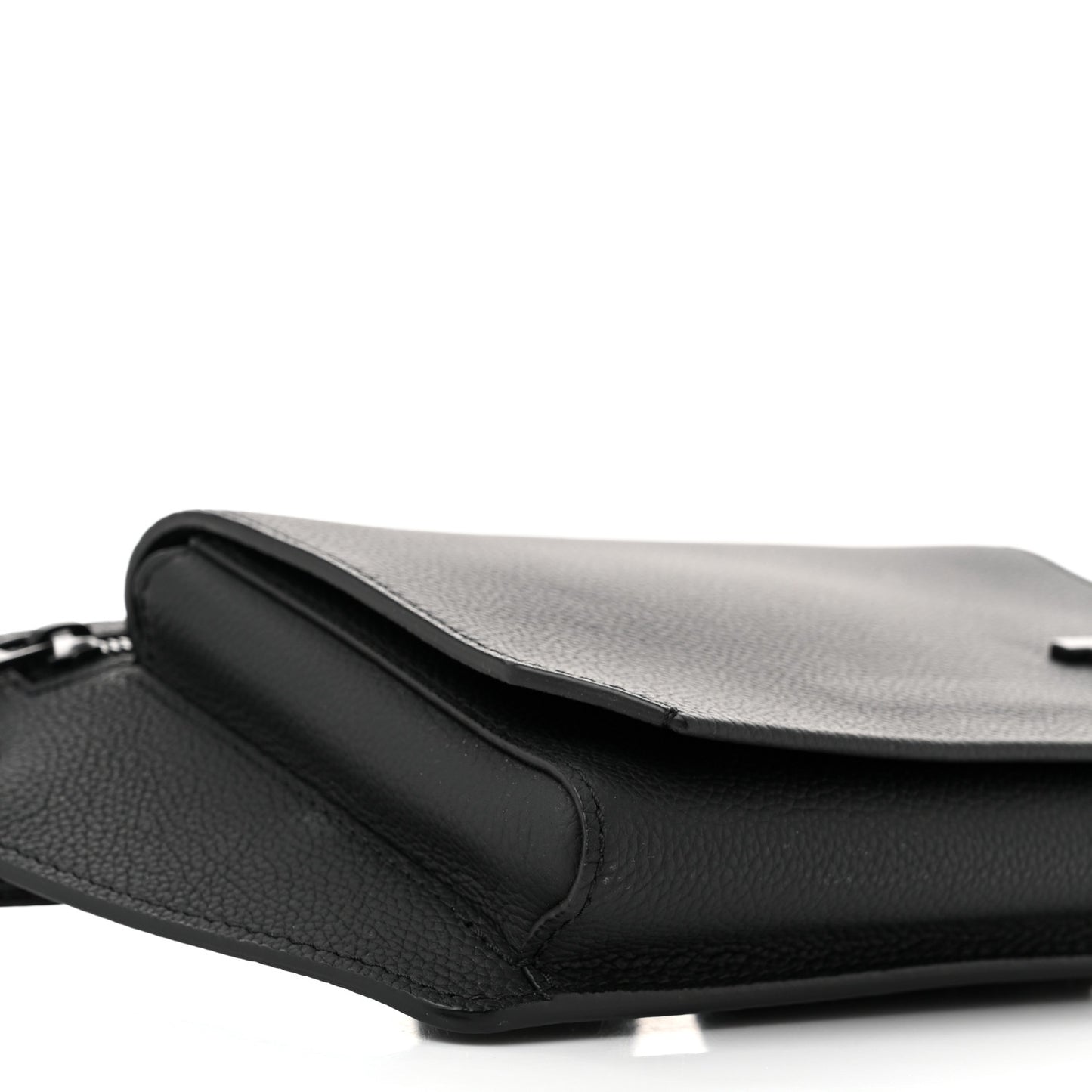 Grained Calfskin Aerogram Takeoff Sling Black