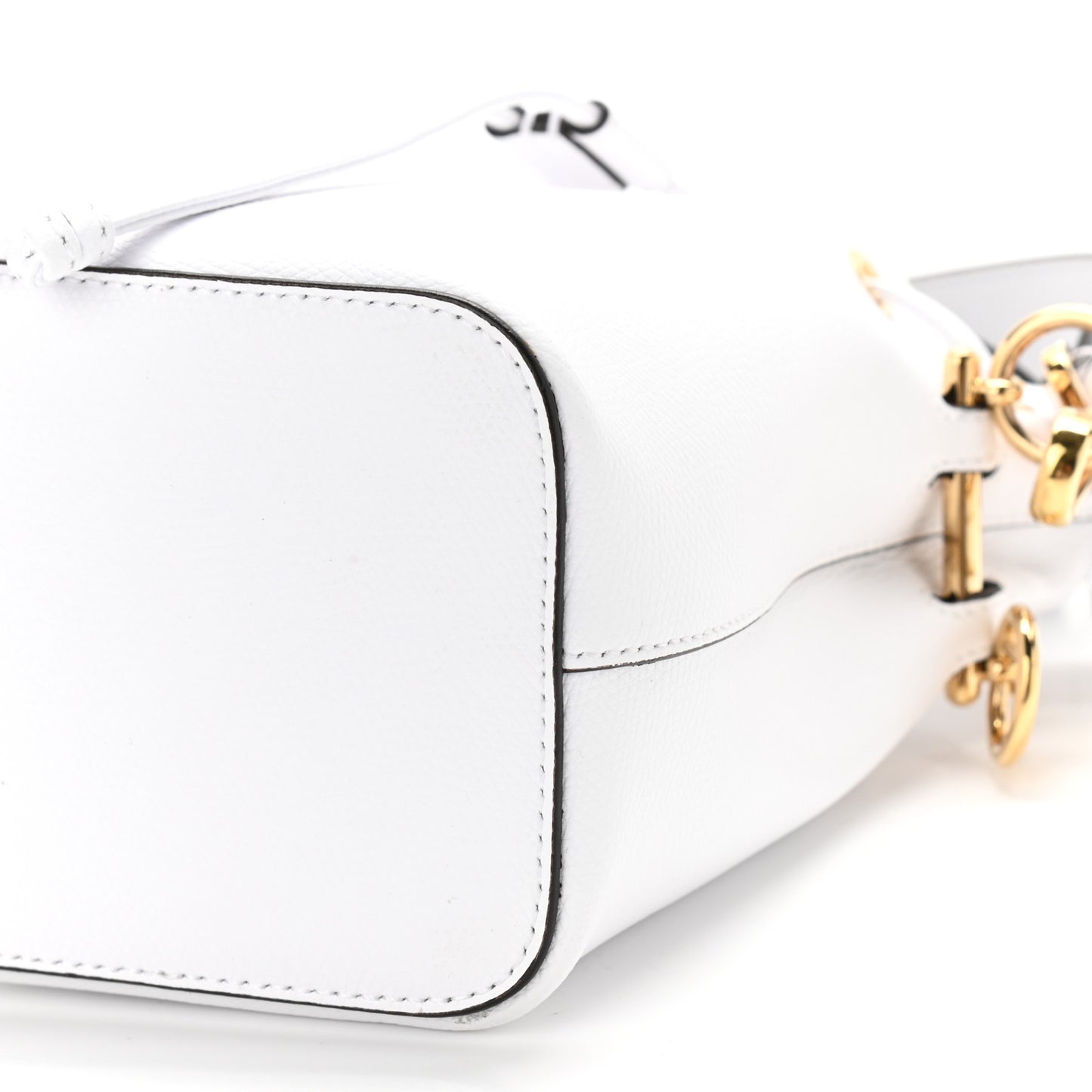 Vitello Cruise F is Fendi Mini Mon Tresor Bucket Bag Optical White