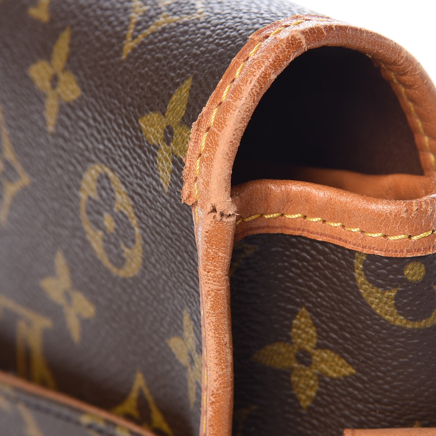 Louis Vuitton Monogram Sac Gibeciere GM 11 of 16