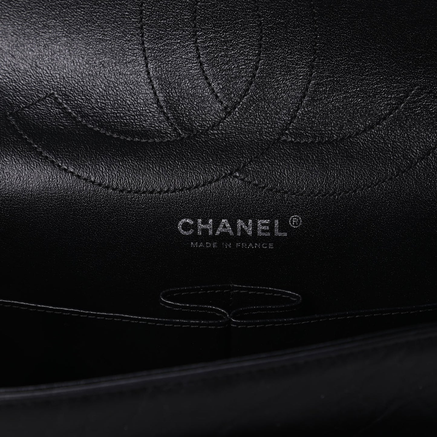 Aged Calfskin Chevron Quilted 2.55 Reissue 226 So Black