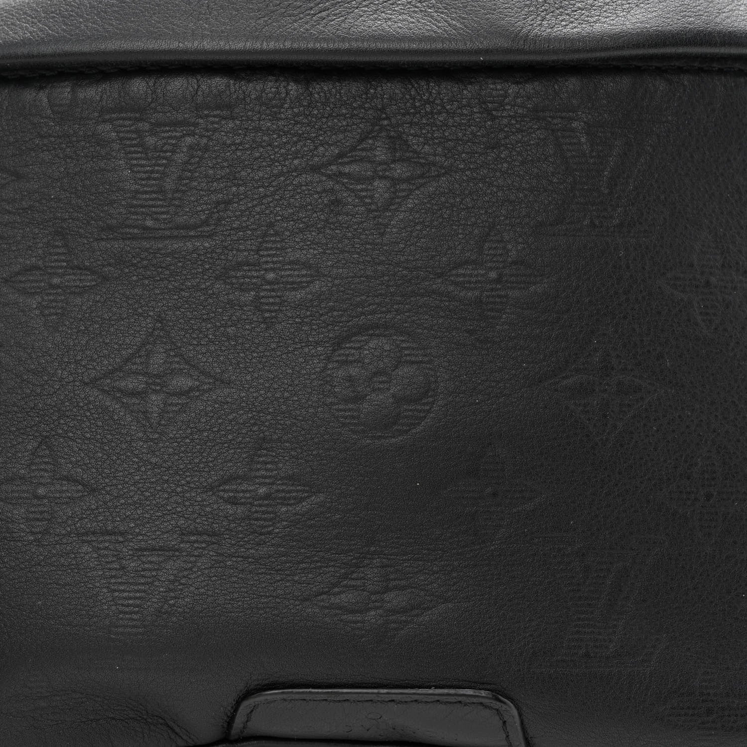 Louis Vuitton Calfskin Monogram Shadow Discovery Bumbag Black 8 of 11