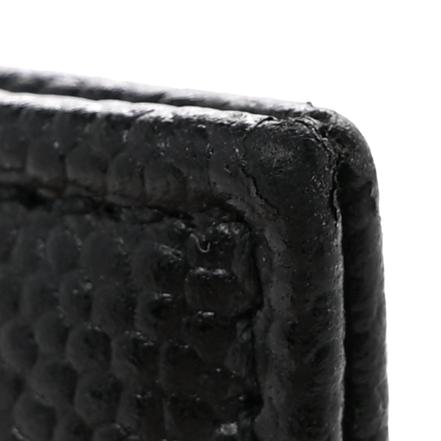 Grain De Poudre Matelasse Chevron Monogram Credit Card Case Black