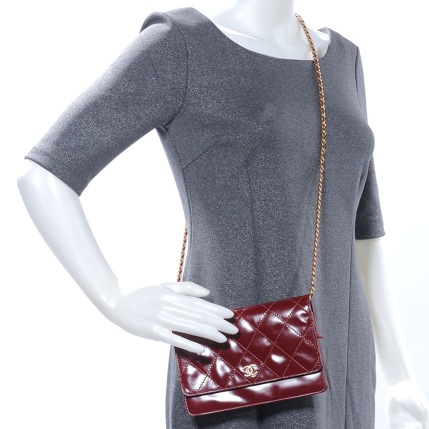 Patent Quilted Wallet On Chain WOC Red