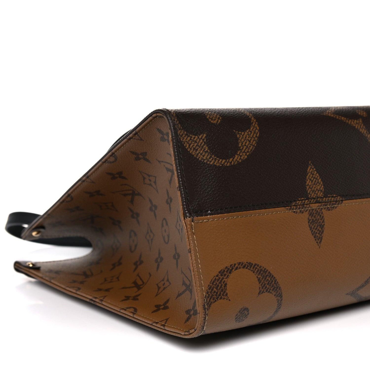 Louis Vuitton Reverse Monogram Giant Onthego MM 7 of 16