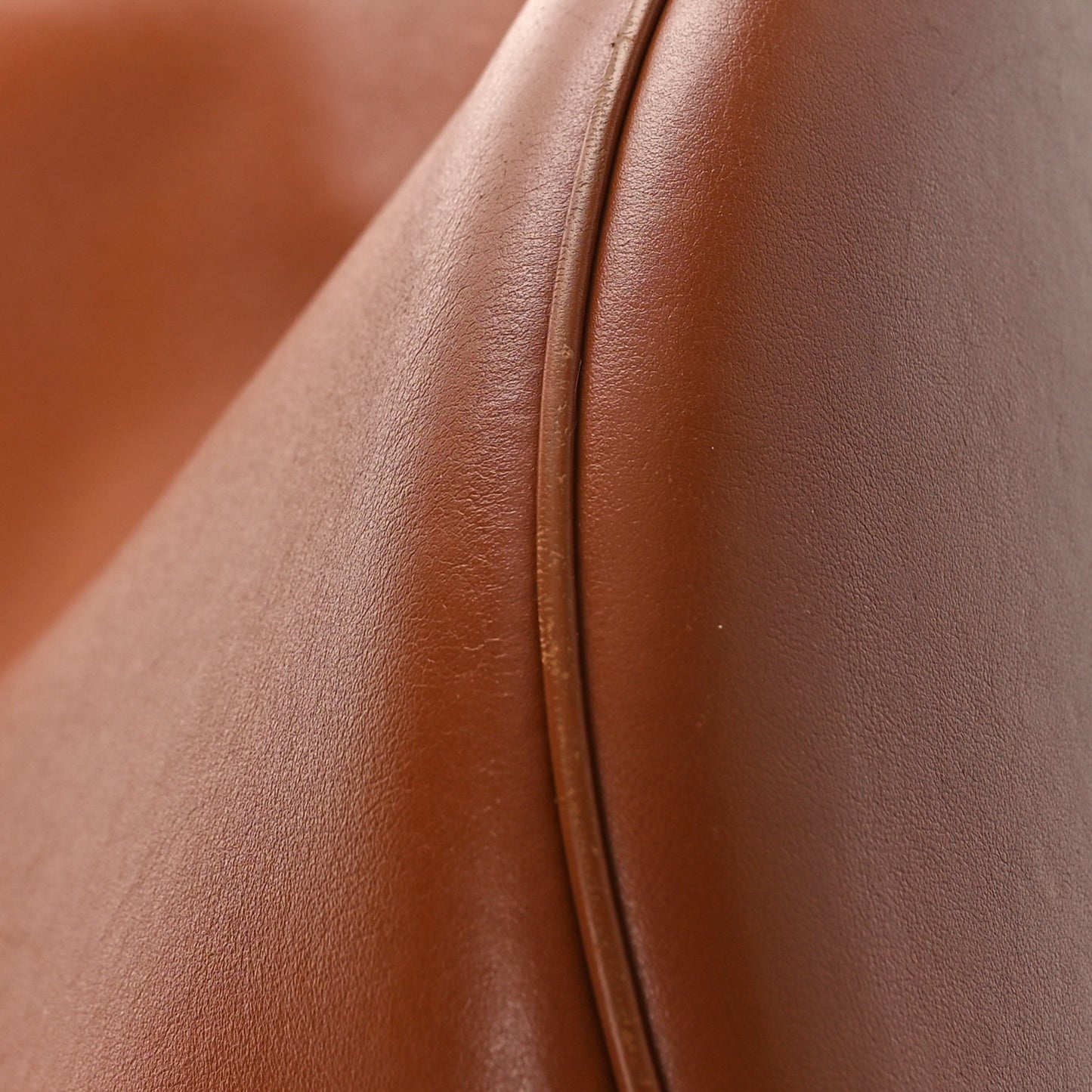 Smooth Calfskin Bucket 16 Bag Tan