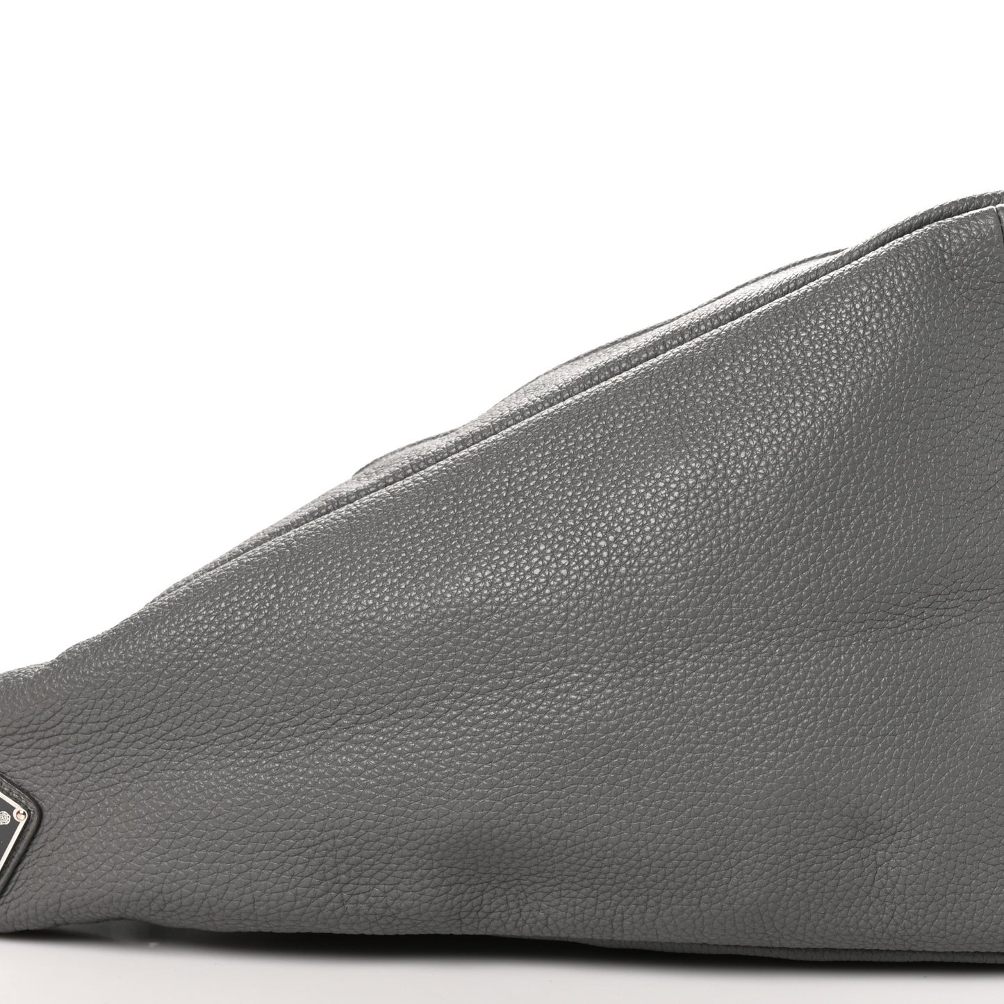 Vitello Daino Triangle Shoulder Bag Grey