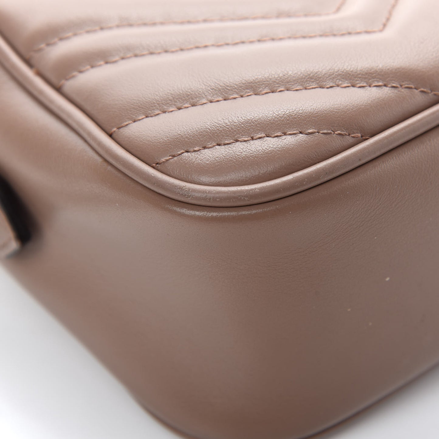 Calfskin Matelasse Small GG Marmont Chain Shoulder Bag Porcelain Rose