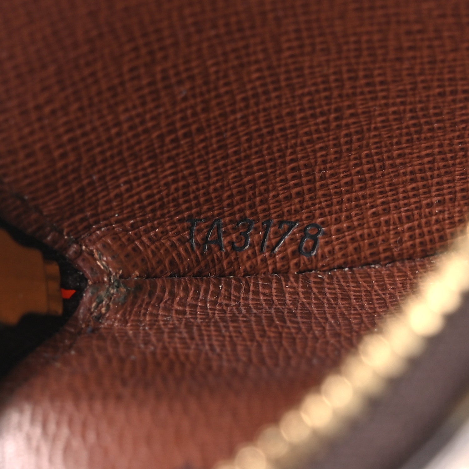 Louis Vuitton Monogram Round Coin Purse 7 of 9