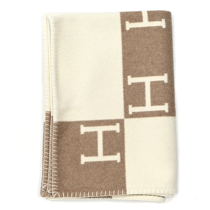 Hermes Wool Cashmere Avalon Baby Blanket Noisette Moyen White 1 of 3