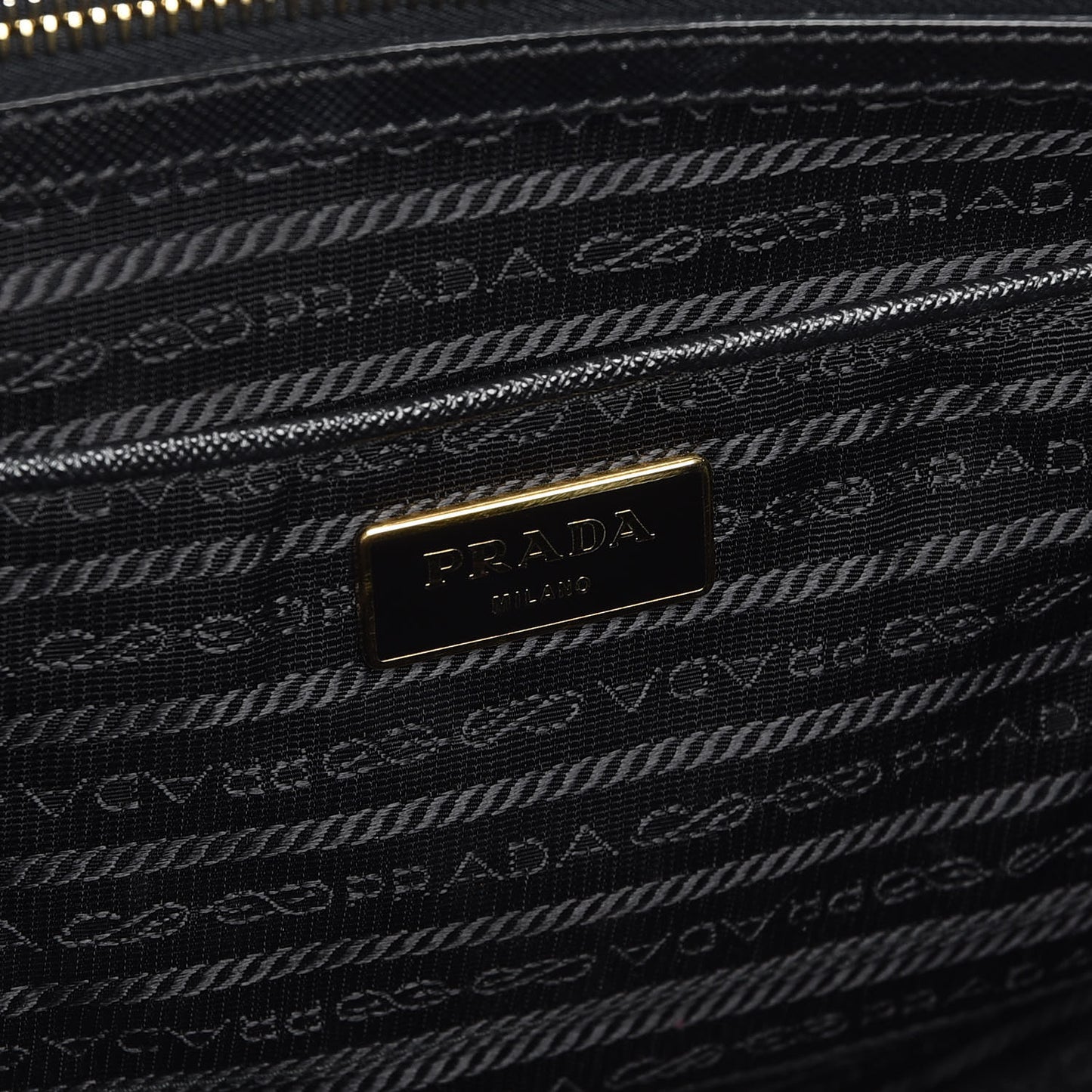 Saffiano Lux Extra Large Galleria Double Zip Tote Black