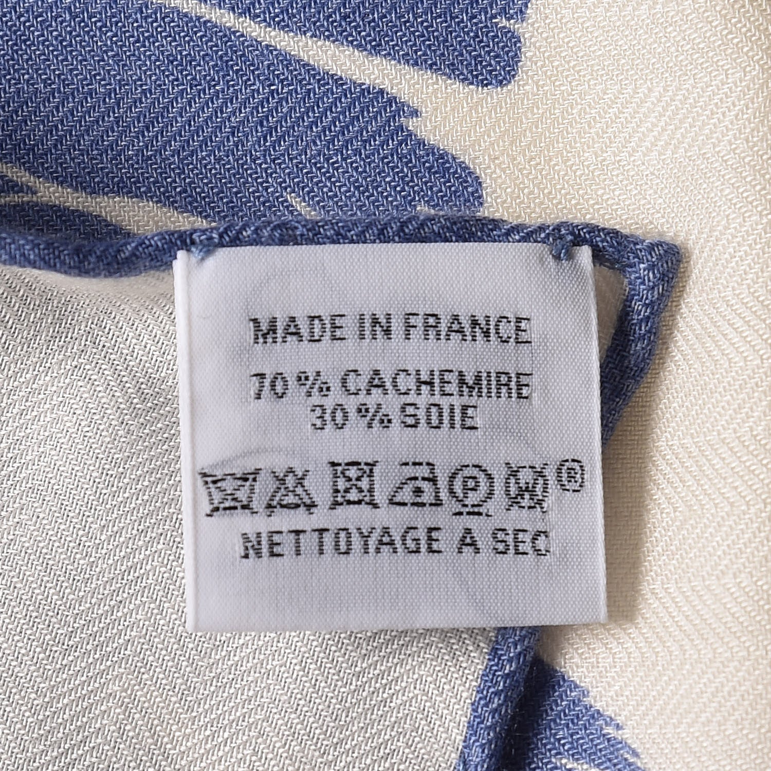 Hermes Cashmere Silk Brazil Tattoo Shawl 140 Bleu Lavande Blanc 5 of 7