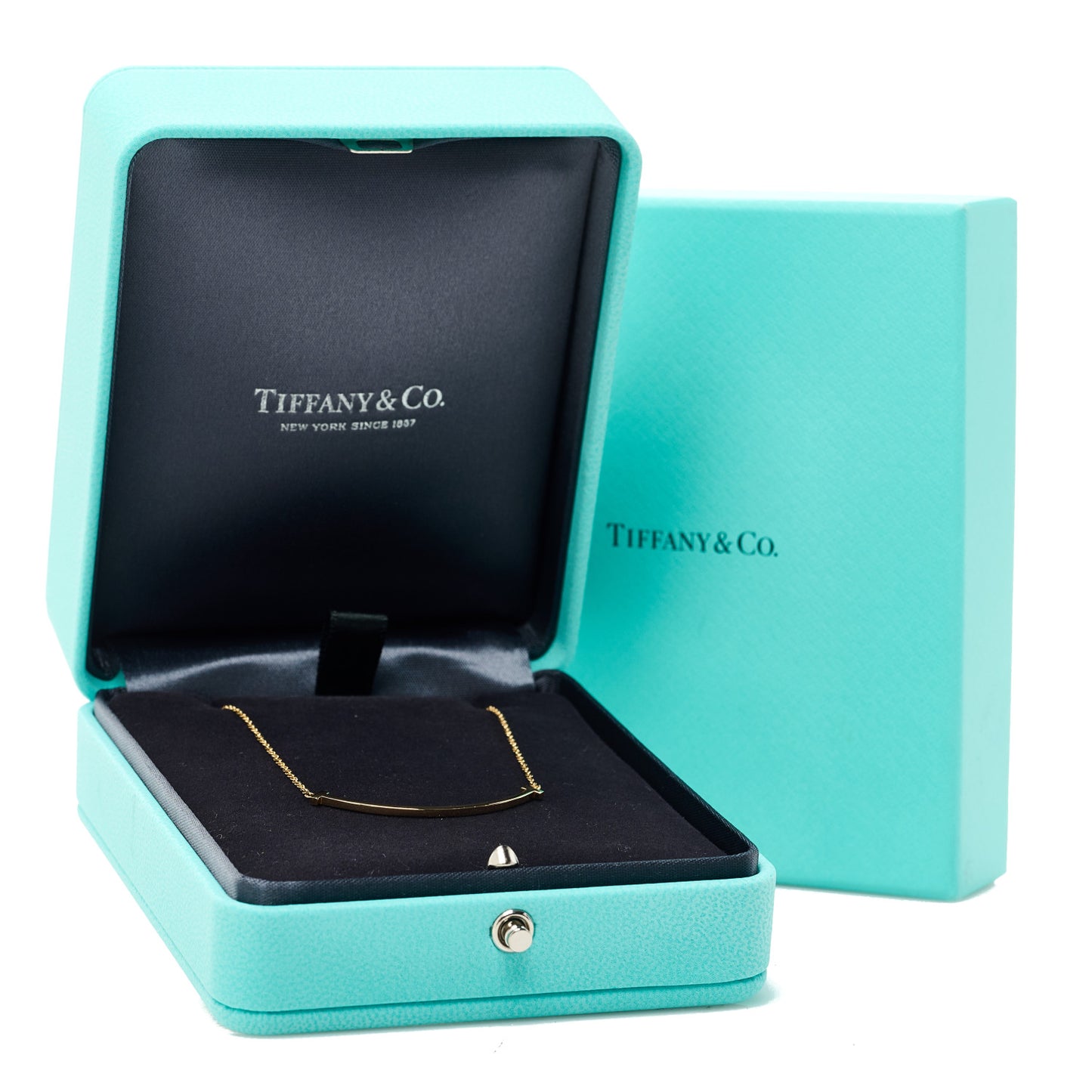 18K Yellow Gold Small T Smile Pendant Necklace