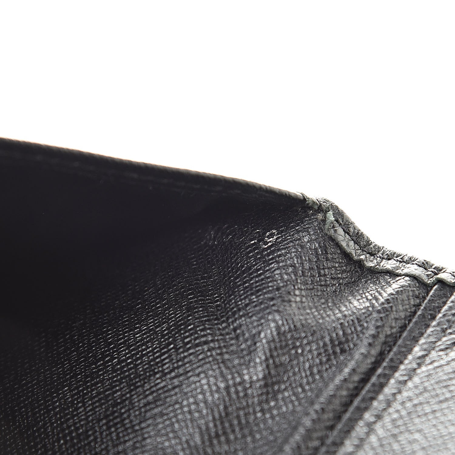 Louis Vuitton Taiga Porte Valeurs Organizer Wallet Black 7 of 15