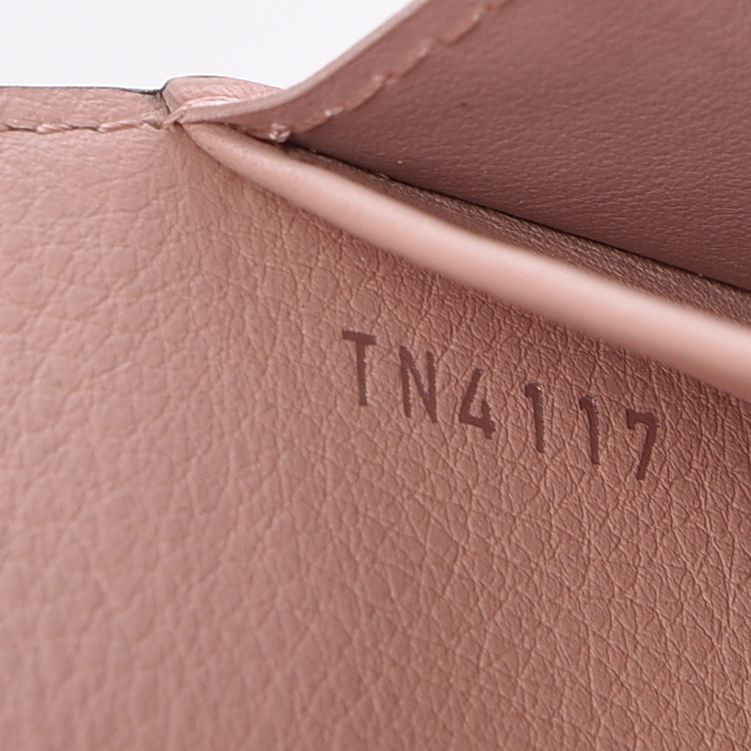 Louis Vuitton Mahina Anae Coin Purse Magnolia 7 of 8