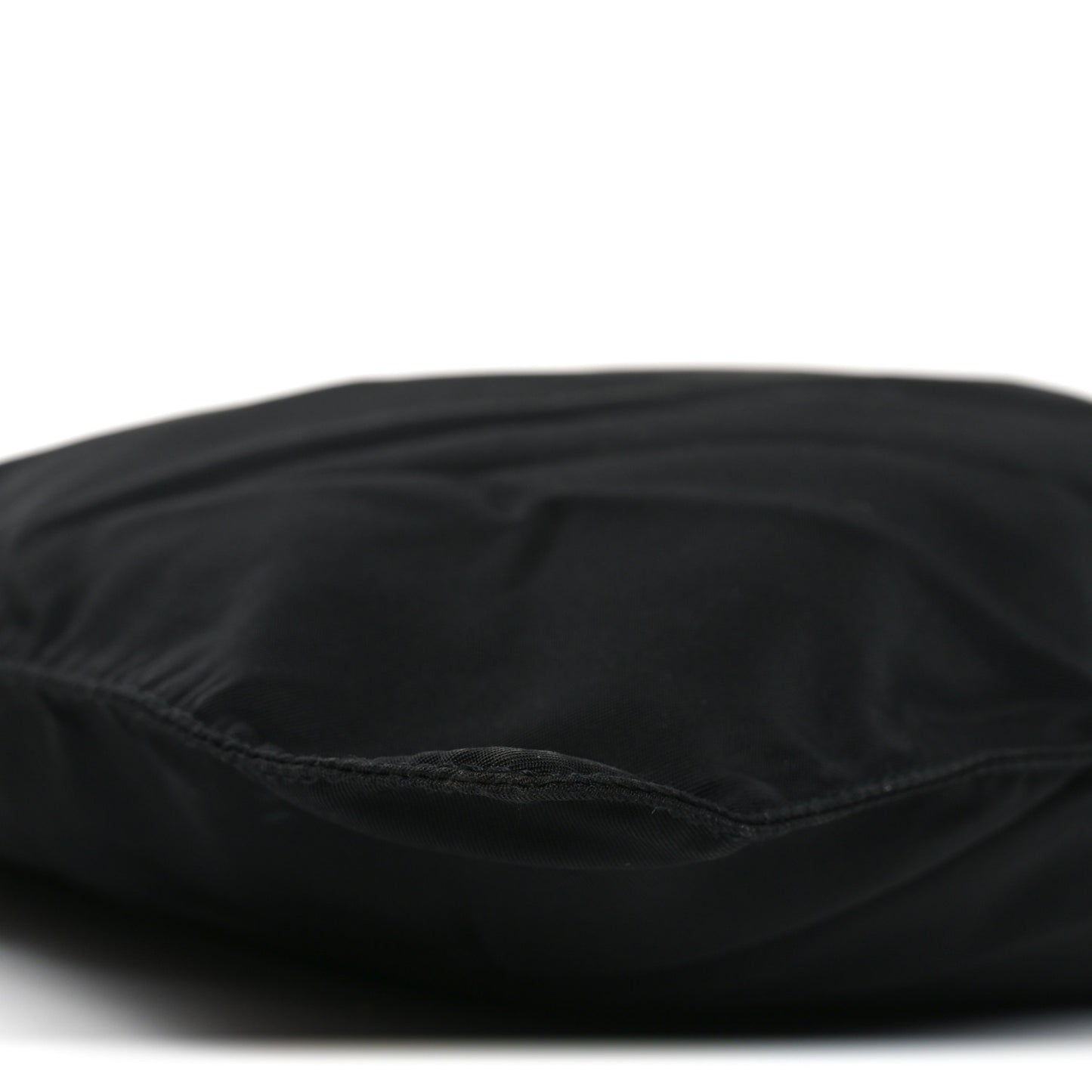 Nylon Flat Messenger Bag Black