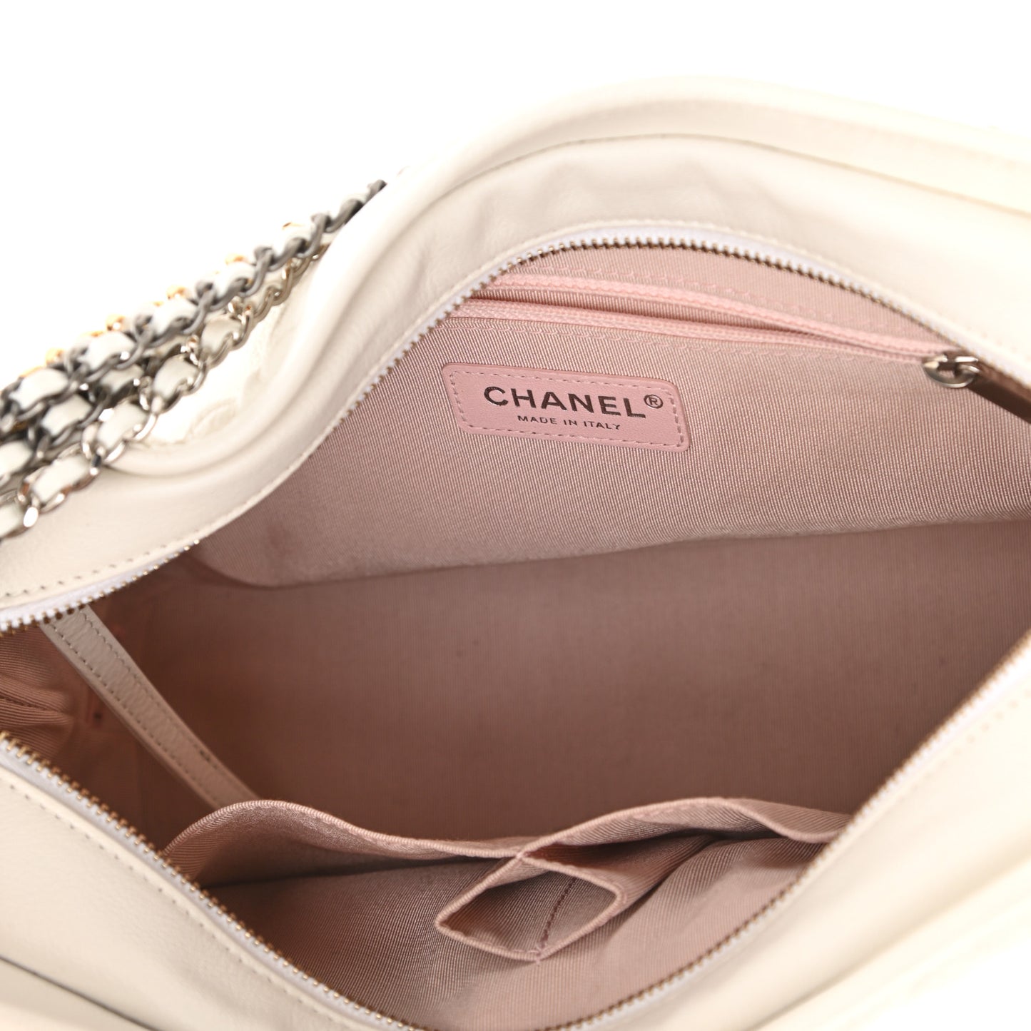 Patent Goatskin Quilted Medium Gabrielle Hobo White