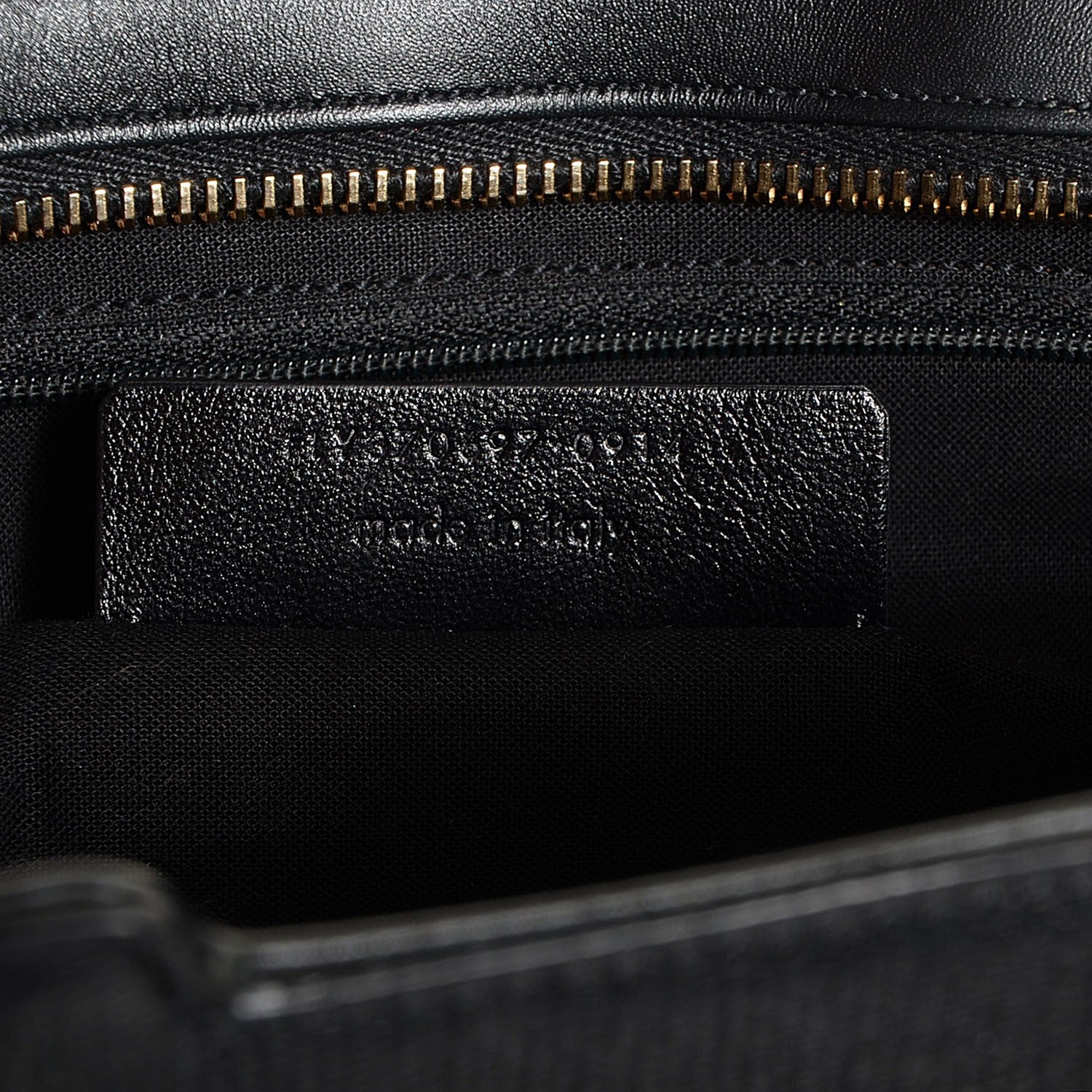 Saint Laurent Textured Leather Classic Small Cabas Y Bag Black 6 of 7