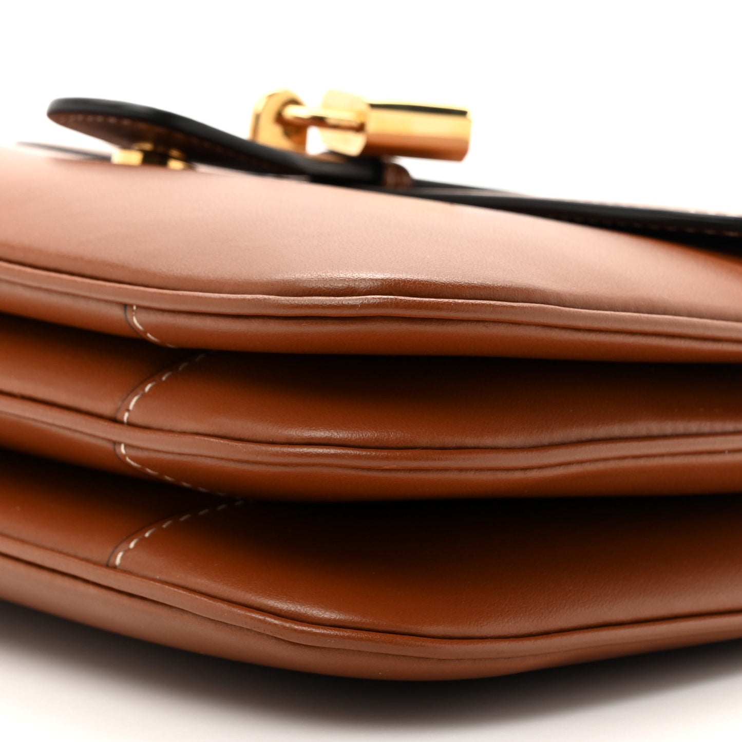 Smooth Calfskin Medium Tabou Tan