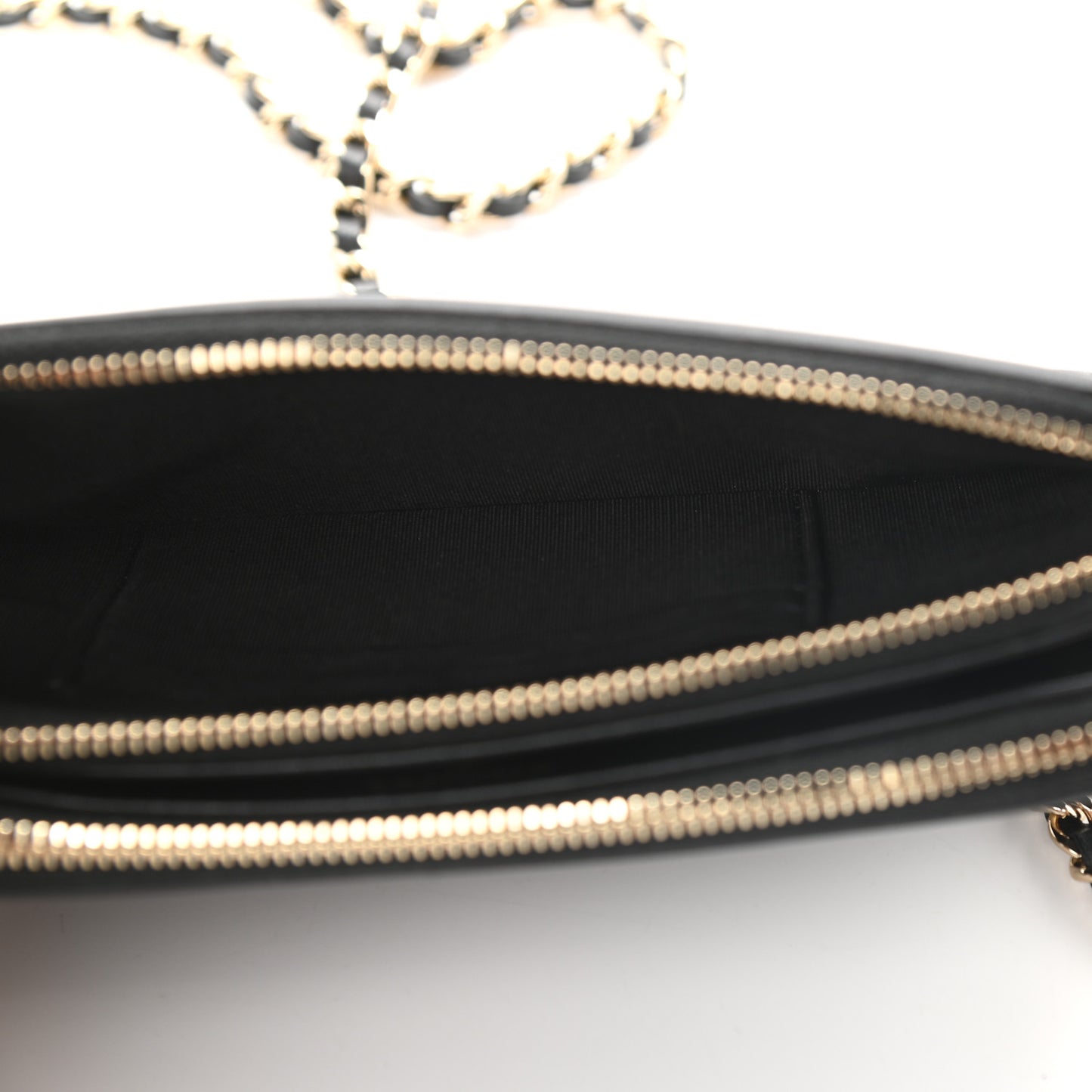 Caviar Quilted CC Filigree Clutch With Chain Black