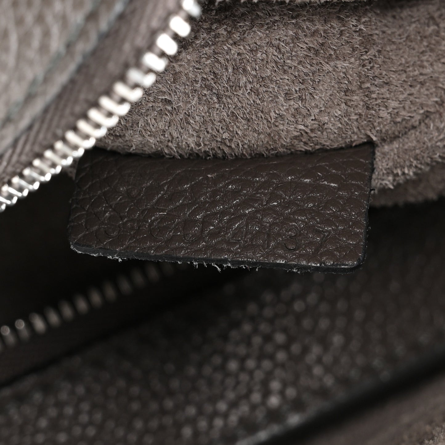 Soft Grained Calfskin Medium Belt Cabas Phantom  Grey
