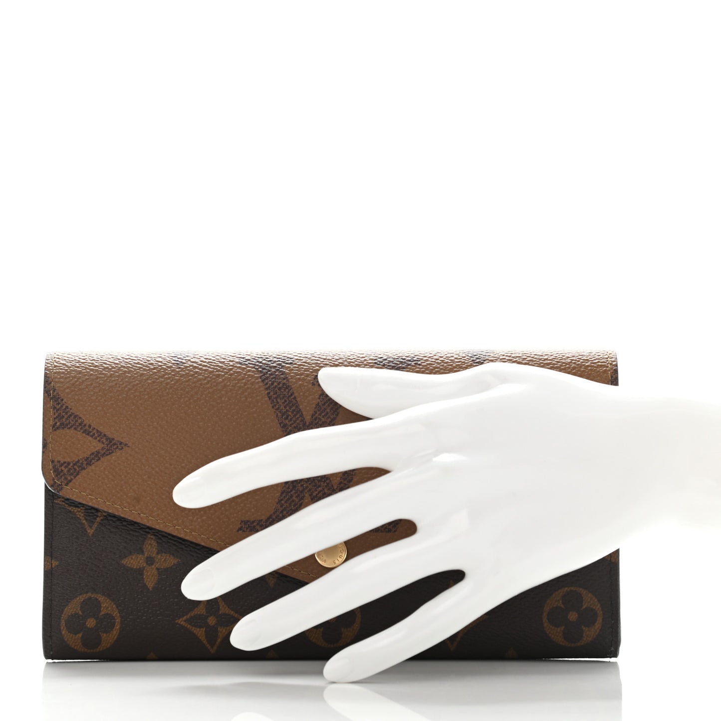Reverse Monogram Giant Sarah Wallet